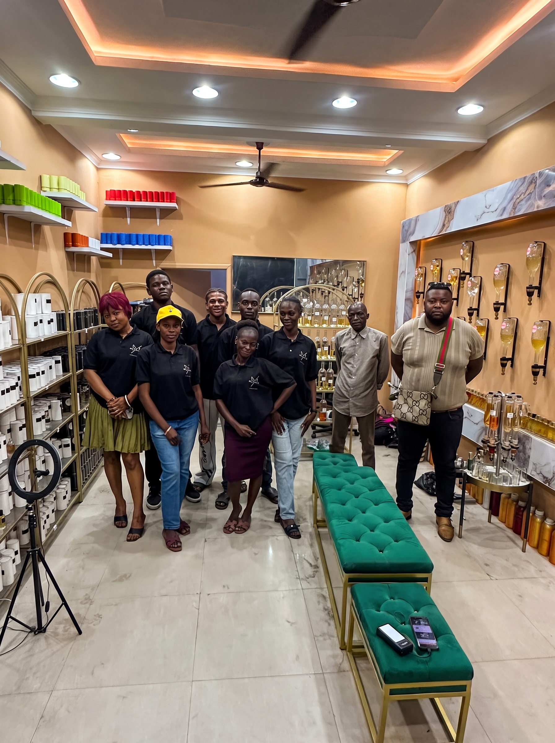 L'équipe Malasi dans la boutique